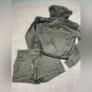 Title Nine Break A Sweat 1/2 Zip Hoodie Short Set Green Womens Size M/M